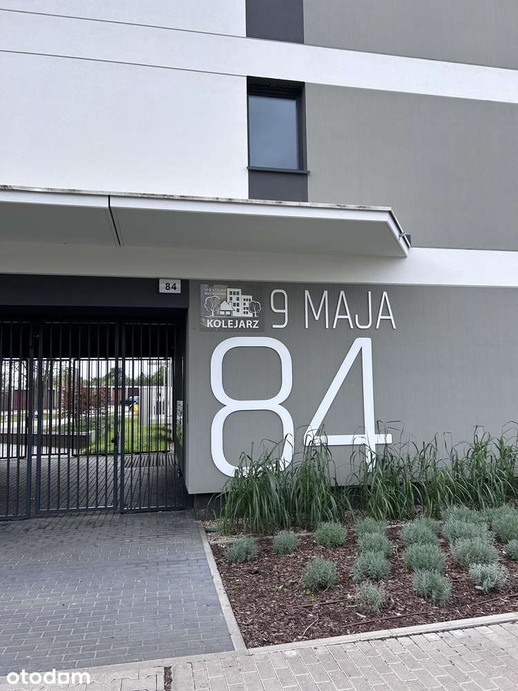 9 Maja 84 Pomorzany, balkon, miejsce postojowe, koło szpitala