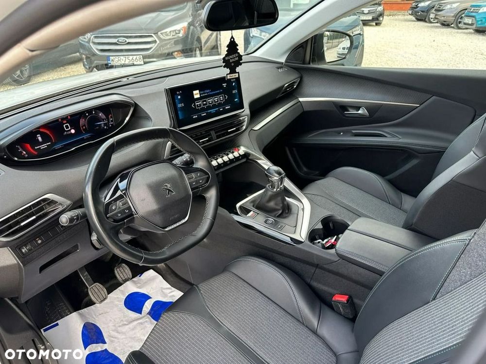 Peugeot 3008 1.5 BlueHDi Allure S&S - 14