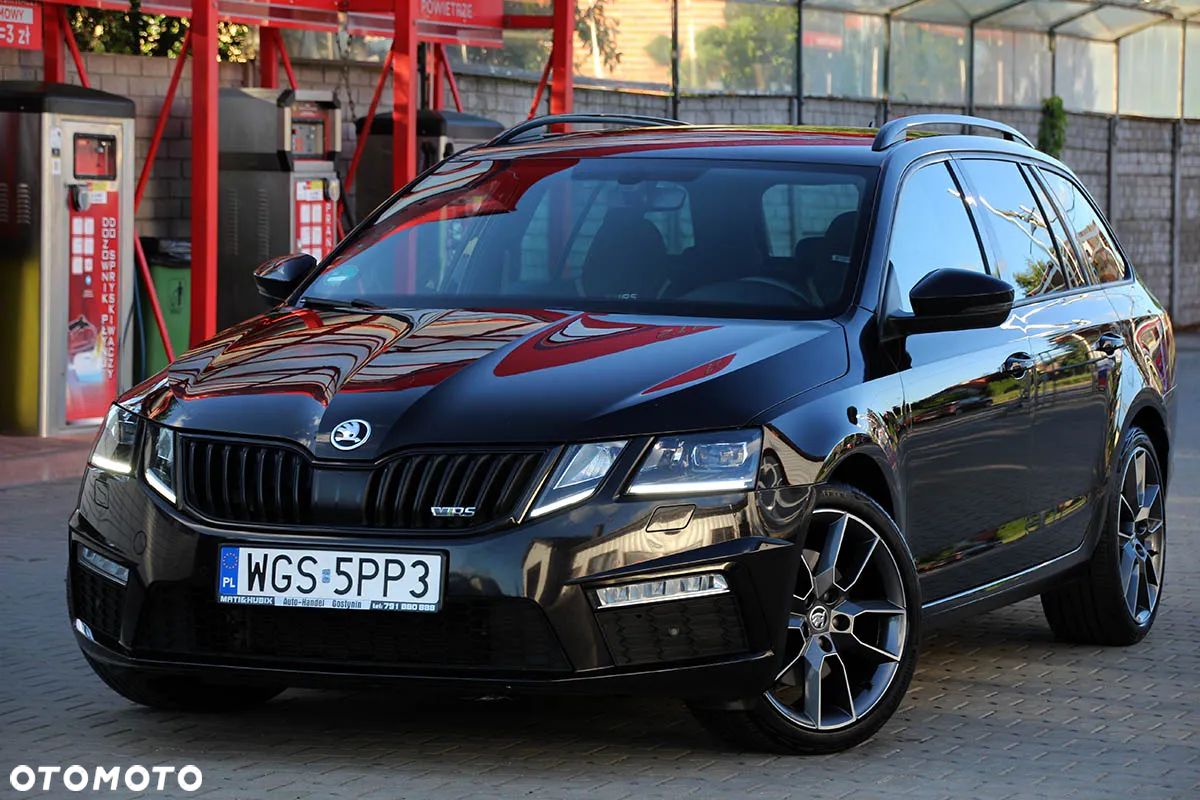 Skoda Octavia 2.0 TDI DSG RS - 1