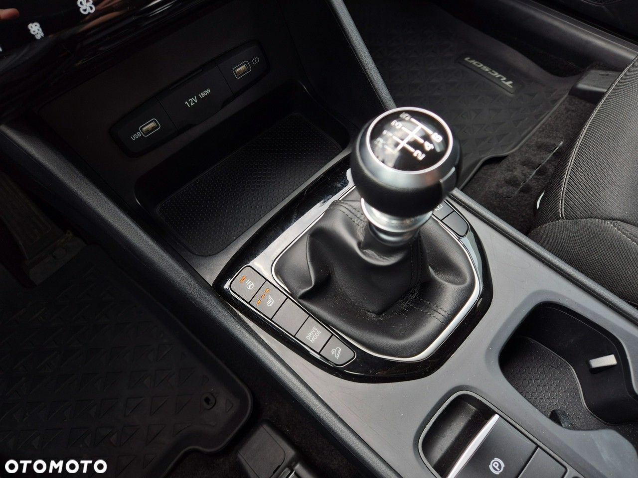 Hyundai Tucson - 24