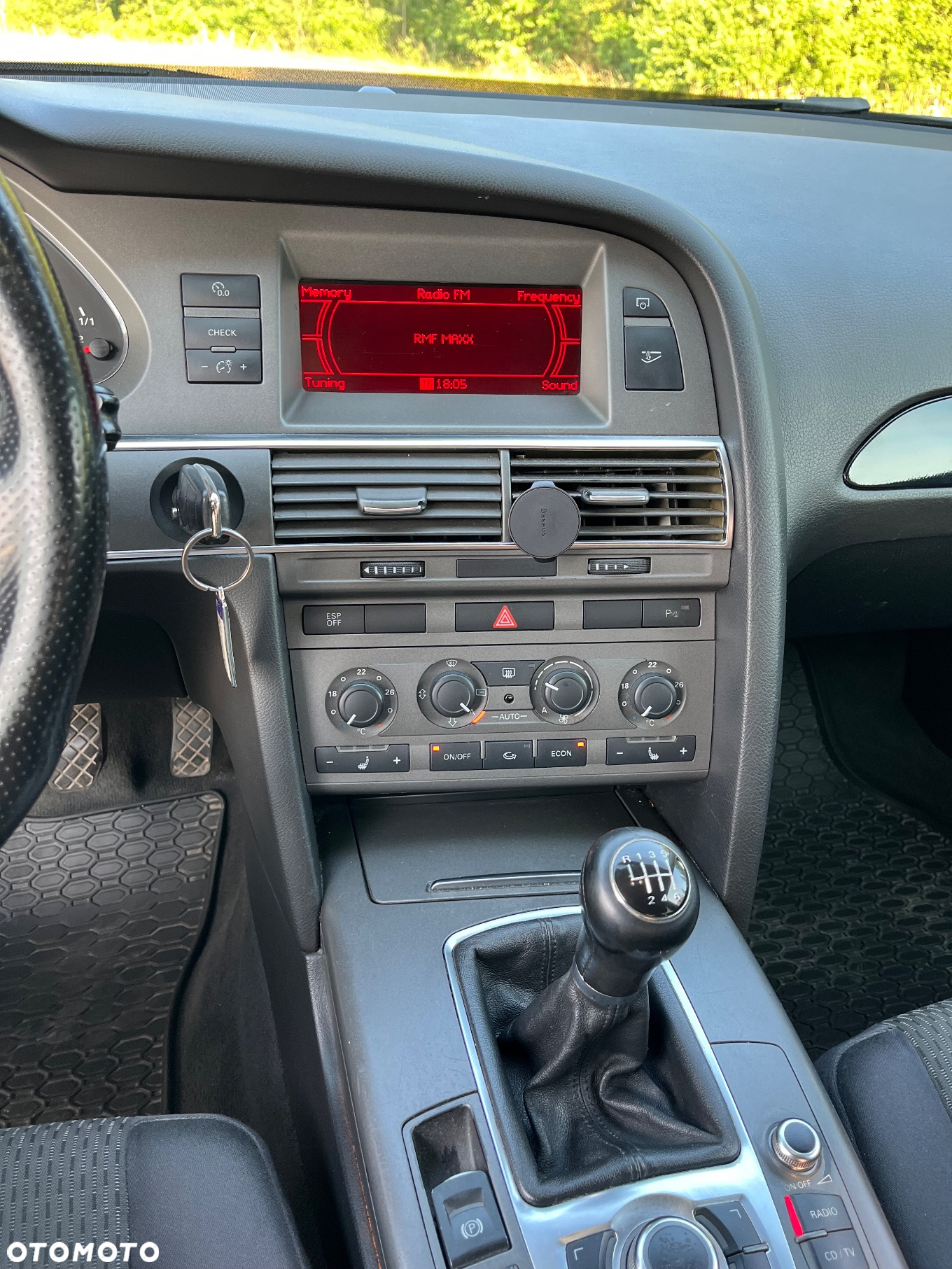 Audi A6 2.4 - 19