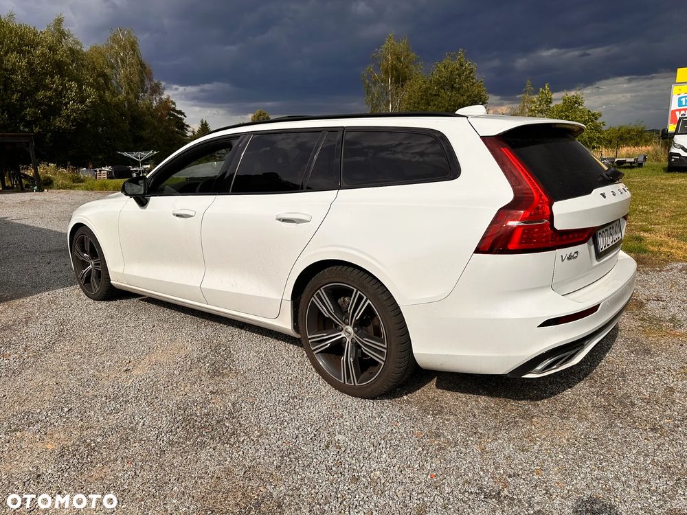 Volvo V60 B4 D R-Design - 15