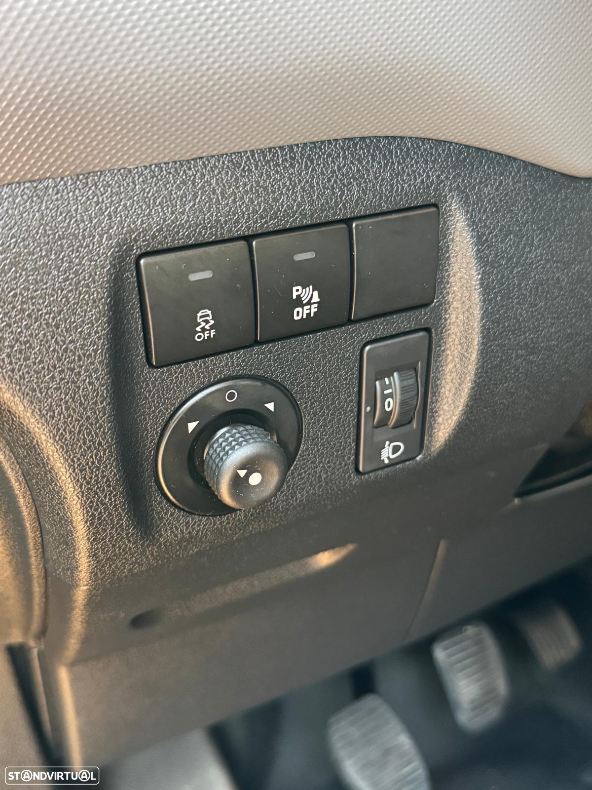 Citroën Berlingo 1.6 BlueHDI L1 3L 100cv IVA DEDUTÍVEL - 17