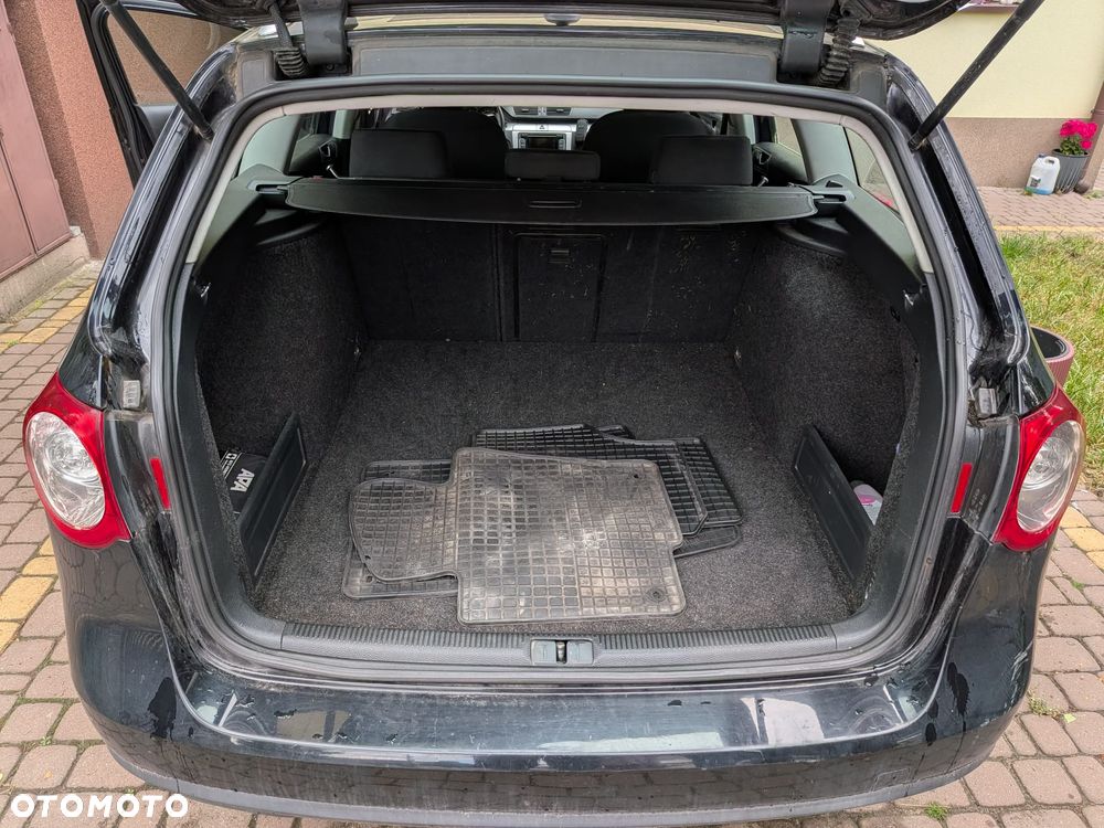 Volkswagen Passat 2.0 TDI Highline R-Style - 5