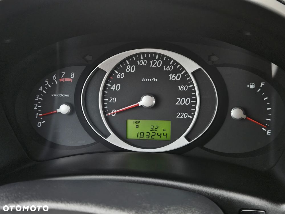 Hyundai Tucson 2.0 Comfort 2WD - 19