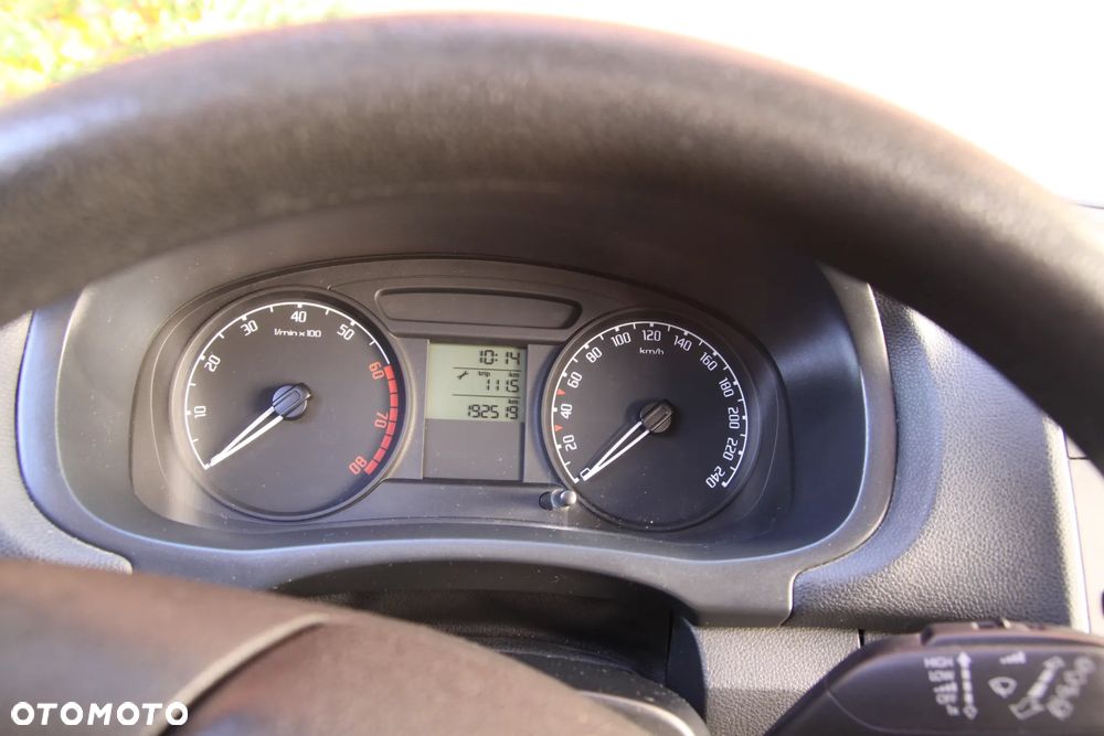 Skoda Fabia - 20