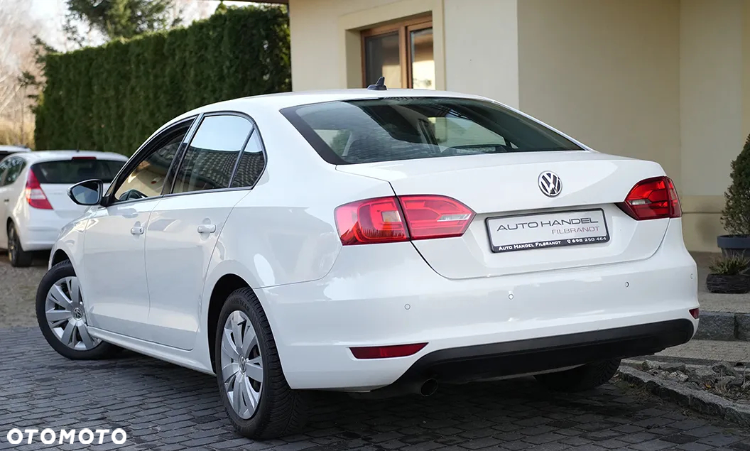 Volkswagen Jetta 1.2 TSI BlueMotion Technology Comfortline - 21