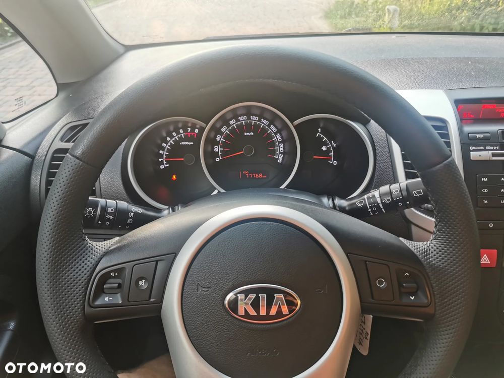 Kia Venga 1.4 CVVT Attract - 14