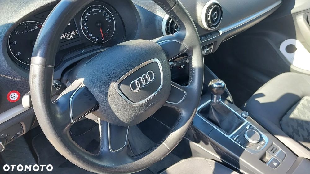 Audi A3 Sportback 1.2 TFSI Ambition - 9