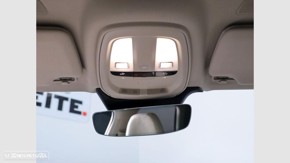 Volvo V90 2.0 T6 PHEV Plus Dark AWD - 14