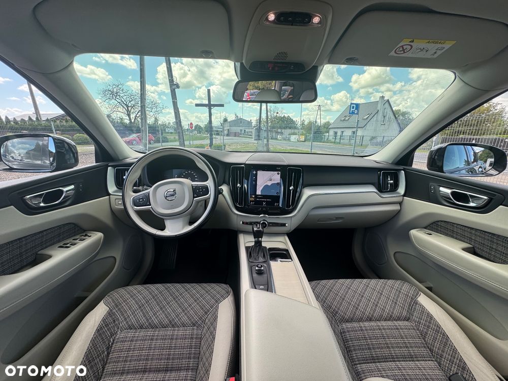 Volvo XC 60 D4 AWD Geartronic Momentum - 12
