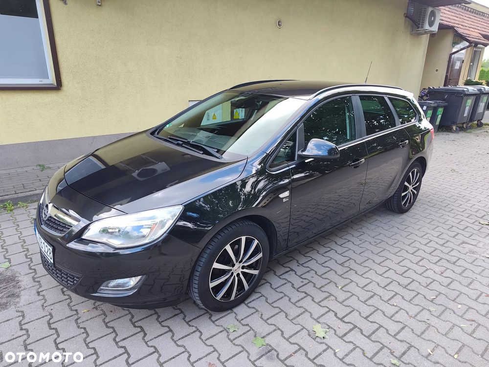 Opel Astra 1.4 Turbo 150 Jahre - 21