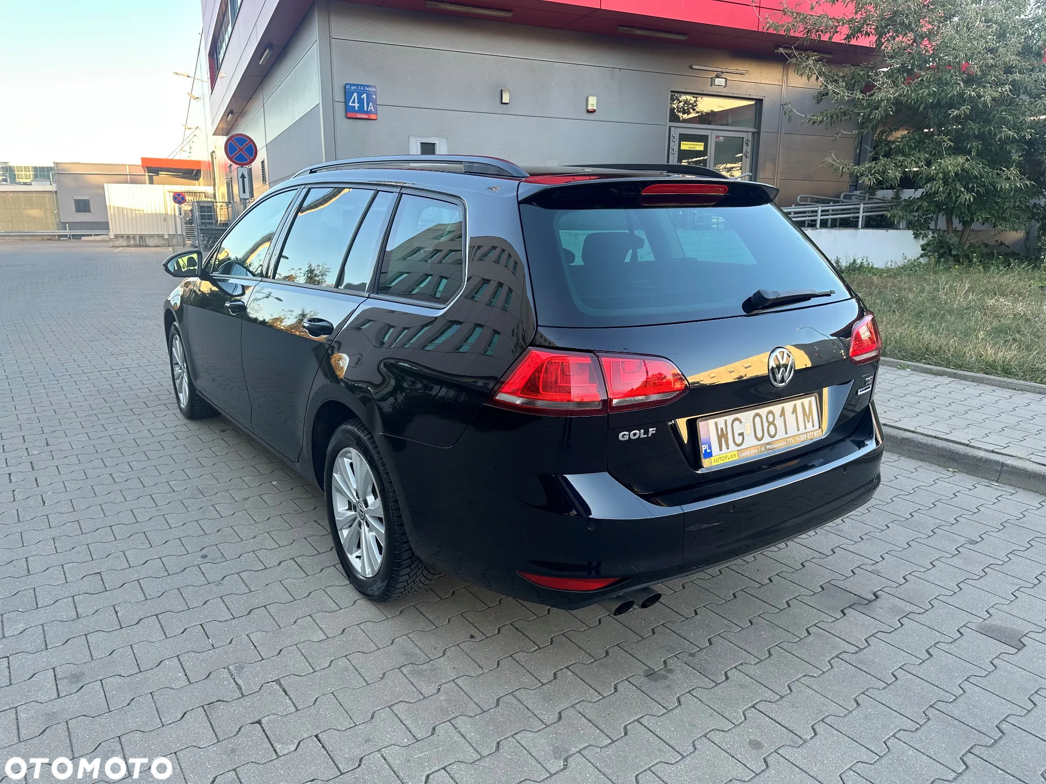 Volkswagen Golf 1.4 TSI BlueMotion Technology DSG Comfortline - 14