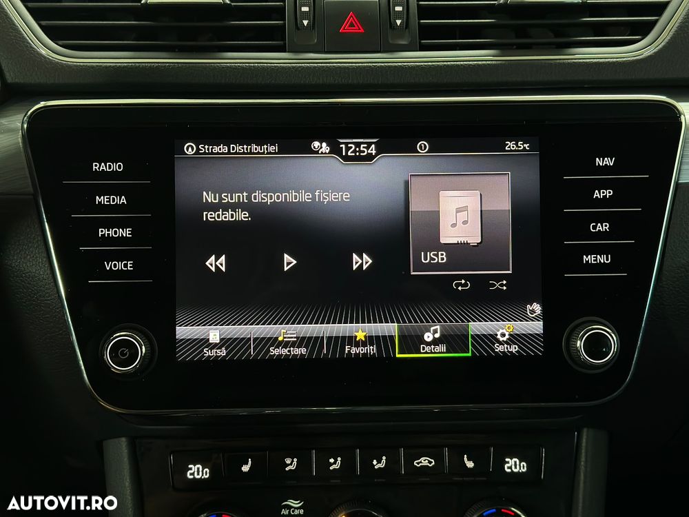 Skoda Superb 2.0 TDI DSG Ambition - 33