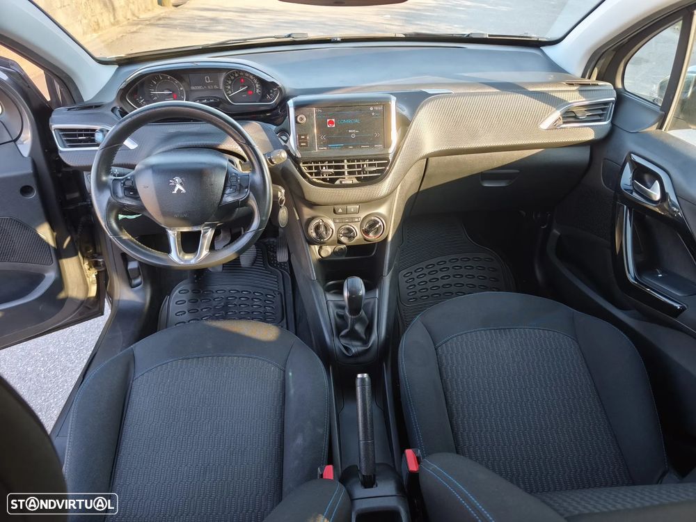 Peugeot 208 1.2 PureTech Style - 15