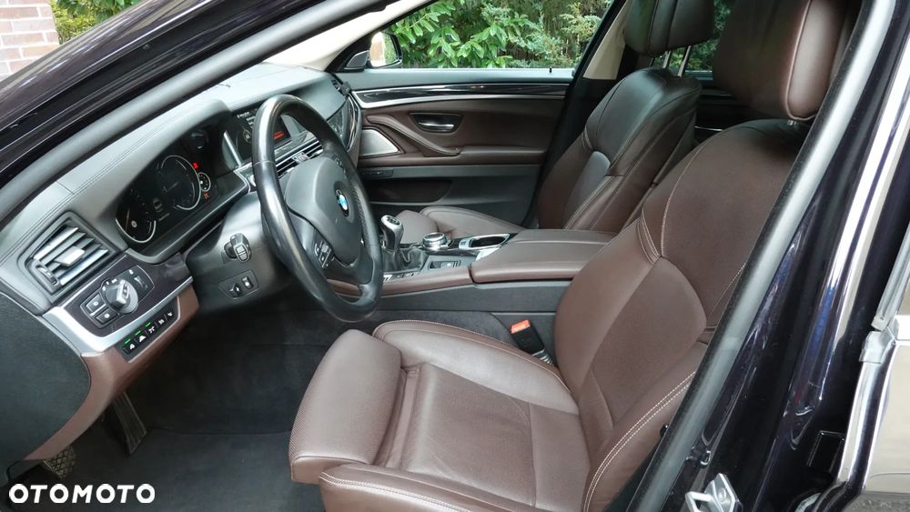 BMW Seria 5 518d Luxury Line - 10