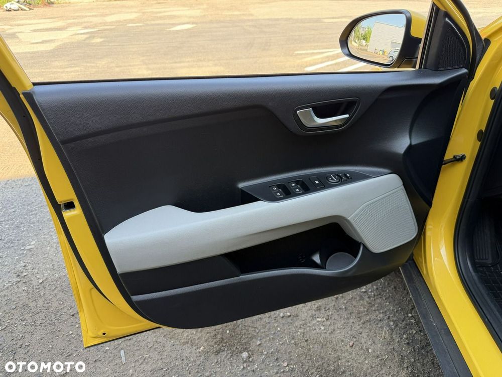 Kia Stonic 1.0 T-GDI DCT OPF Platinum Edition - 15