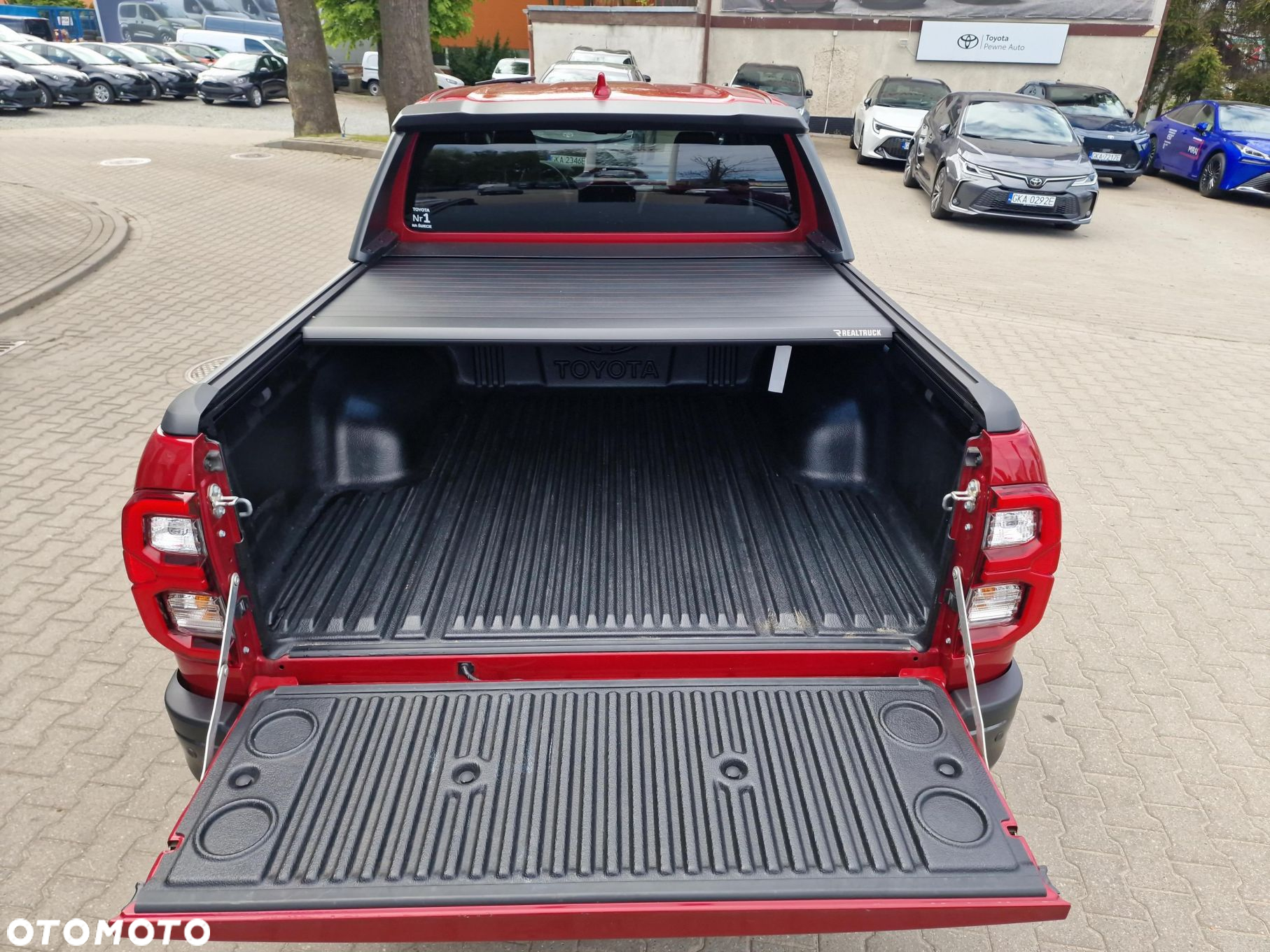 Toyota Hilux 2.8 D-4D Double Cab GR Sport 4x4 - 8