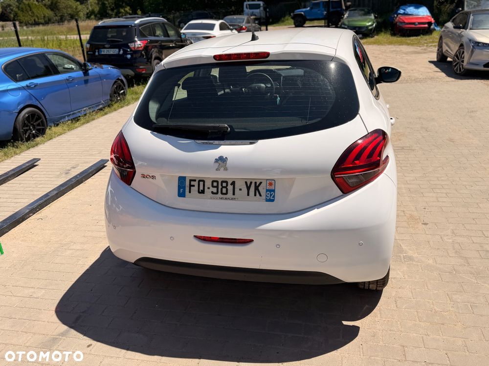 Peugeot 208 BlueHDi 100 Active Pack - 12