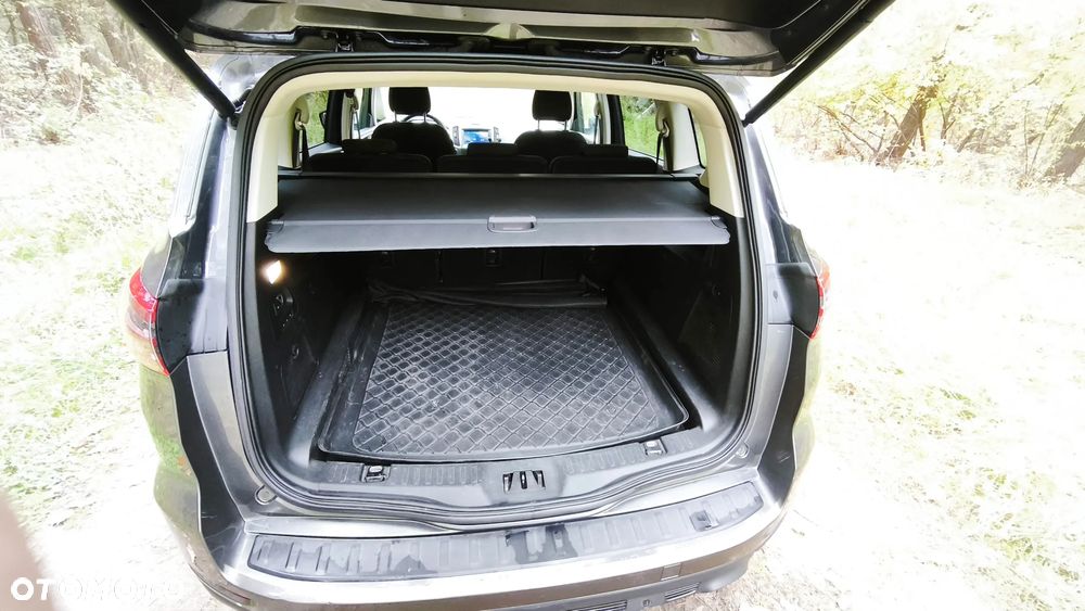Ford S-Max - 7