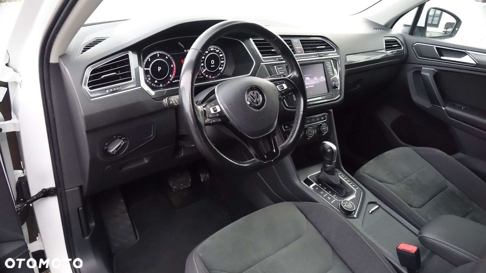Volkswagen Tiguan - 5