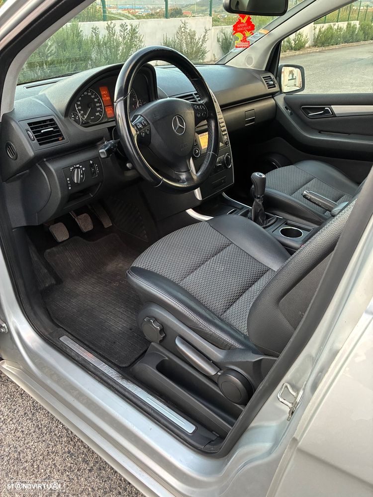 Mercedes-Benz A 160 Avantgarde BlueEfficiency - 8