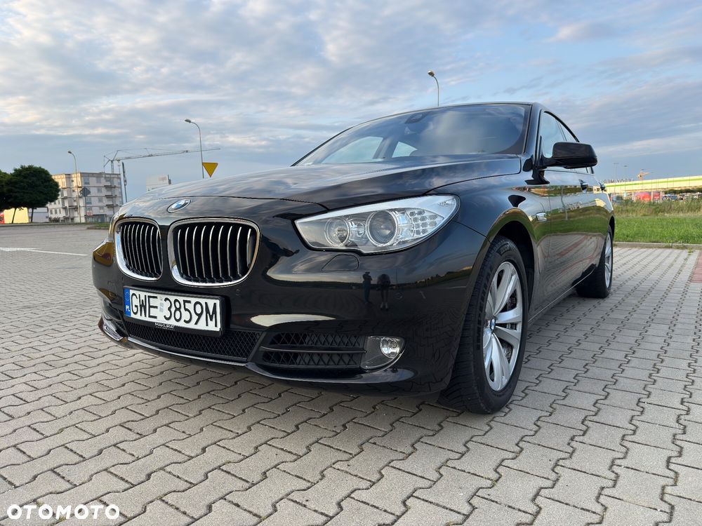 BMW 5GT - 1