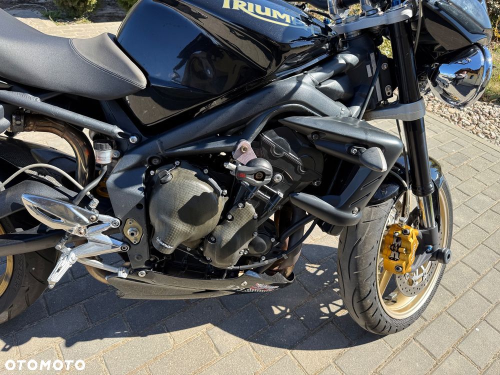 Triumph Street Triple - 8