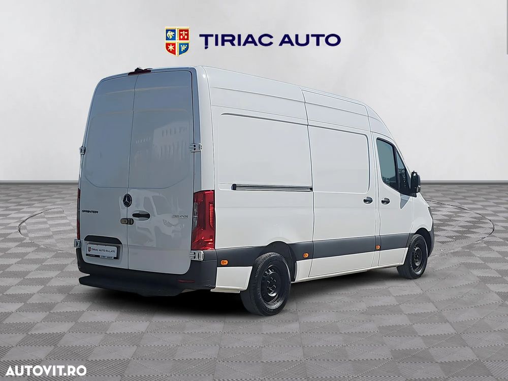 Mercedes-Benz Sprinter - 5
