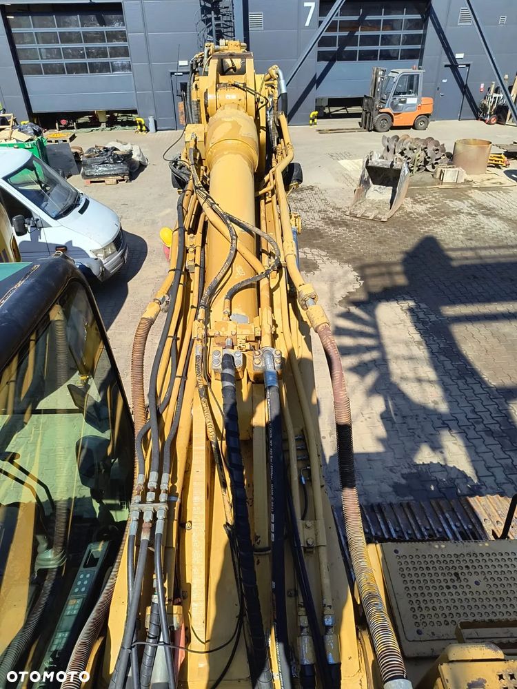 Caterpillar 325 C - 19