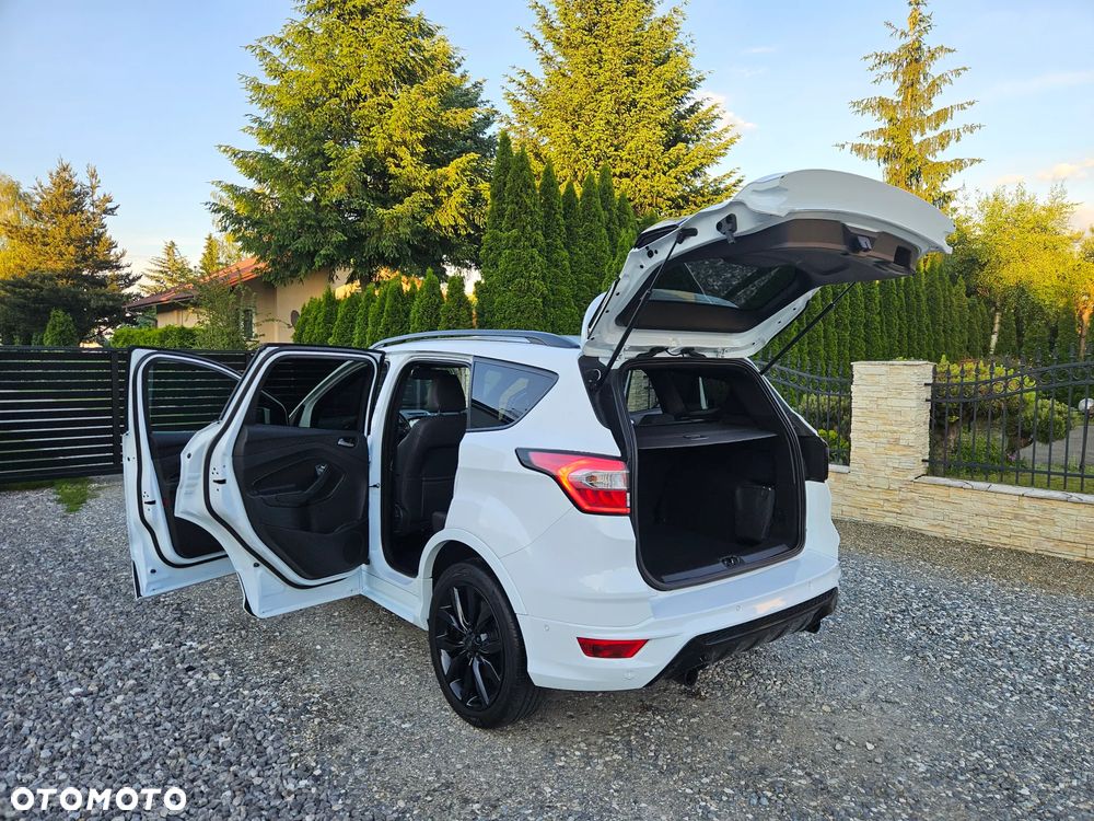 Ford Kuga - 24