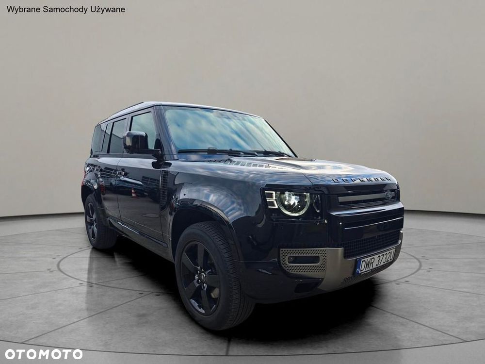 Land Rover Defender - 1
