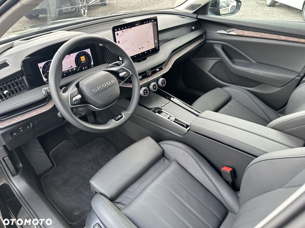 Skoda Superb 2.0 TDI SCR 4x4 L&K DSG - 10
