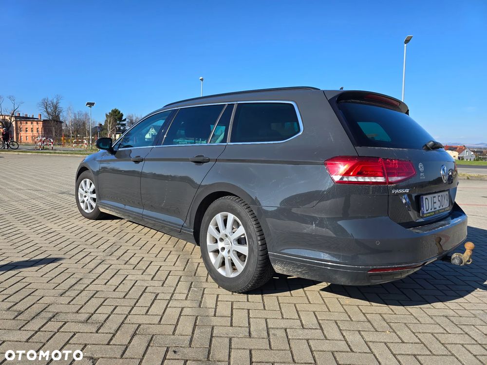 Volkswagen Passat Variant 2.0 TDI BMT Comfortline - 8