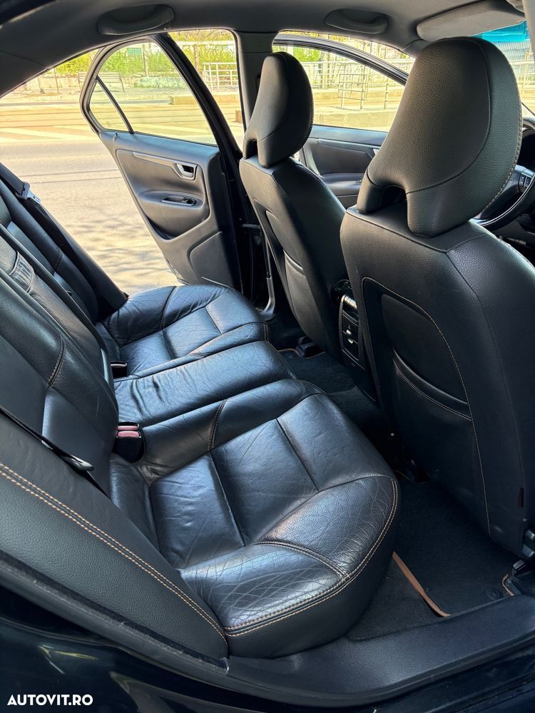 Volvo S60 2.4 Summum - 13