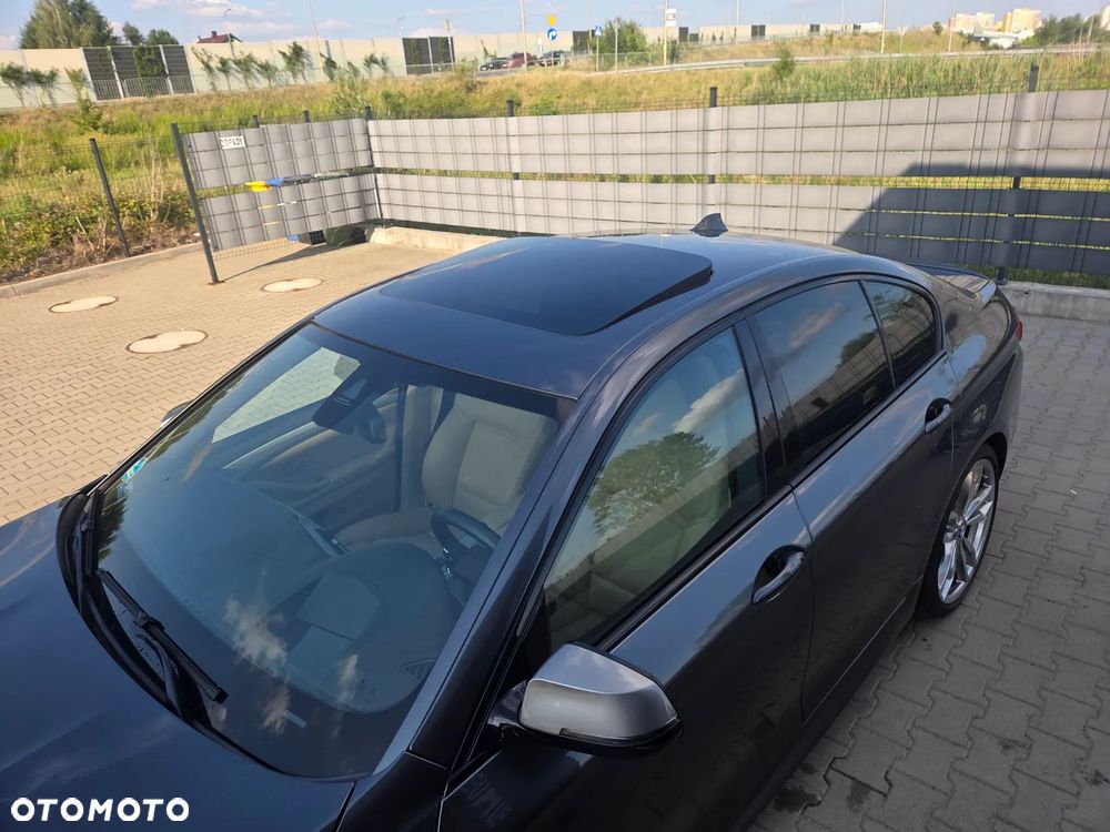 BMW Seria 5 M550d xDrive - 37