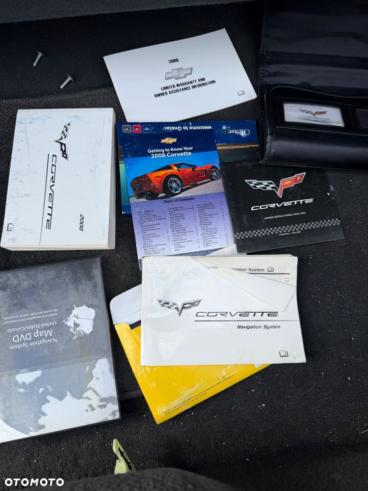 Chevrolet Corvette - 9