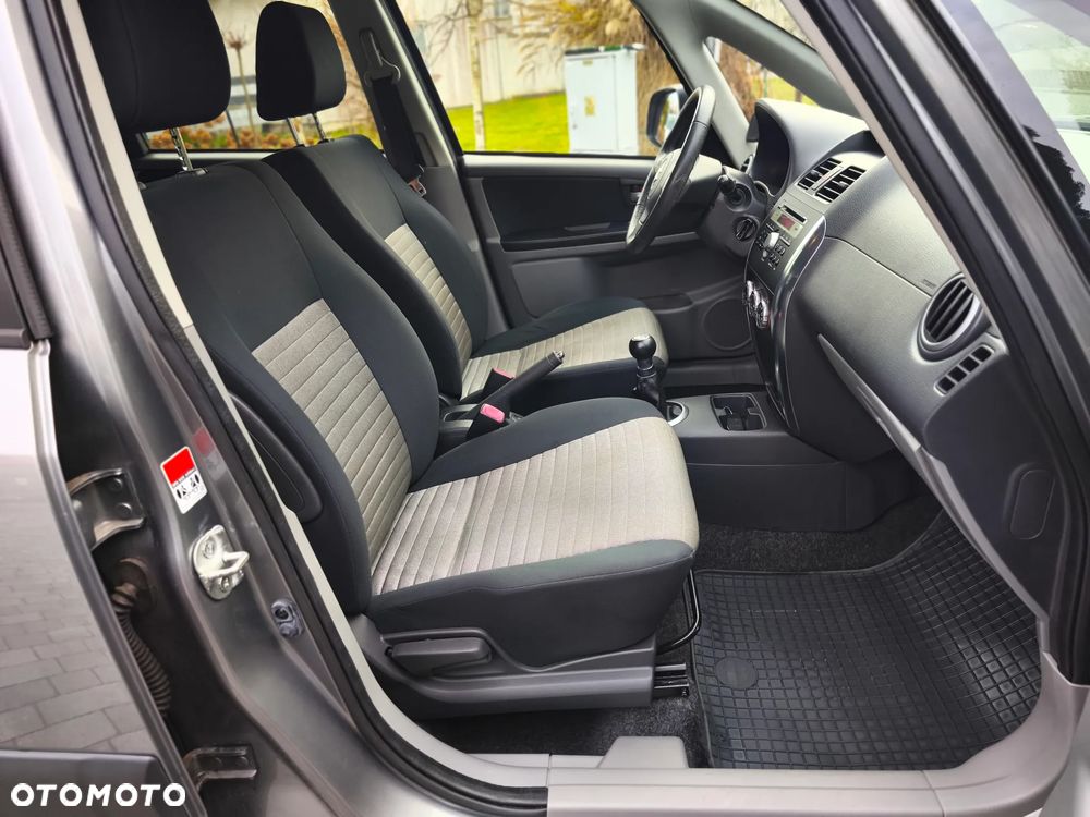 Suzuki SX4 Classic 1.6 VVT 4x4 Style - 19