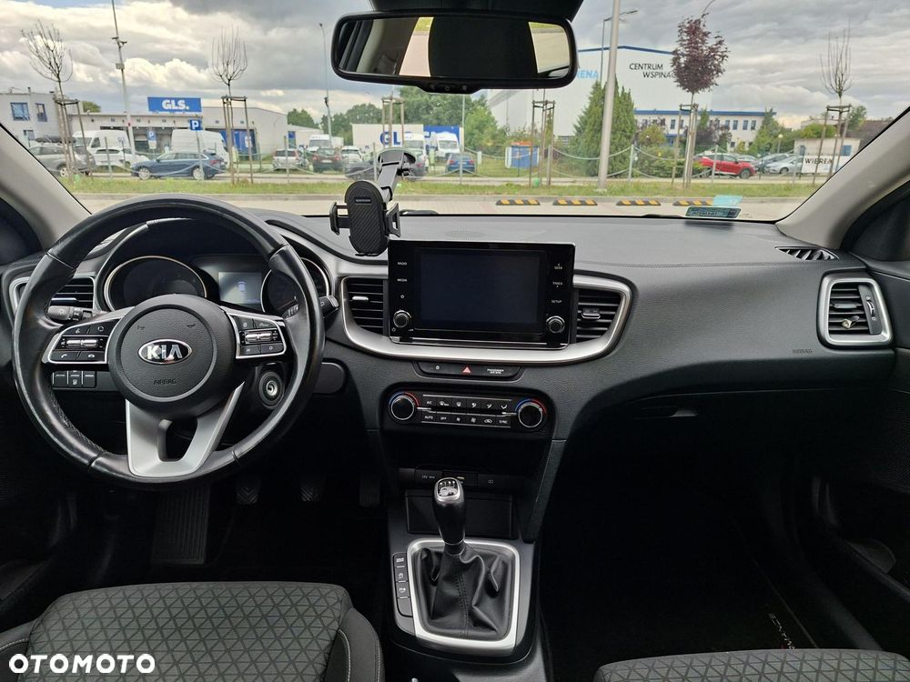 Kia Ceed 1.6 CRDi mHEV Business Line - 7