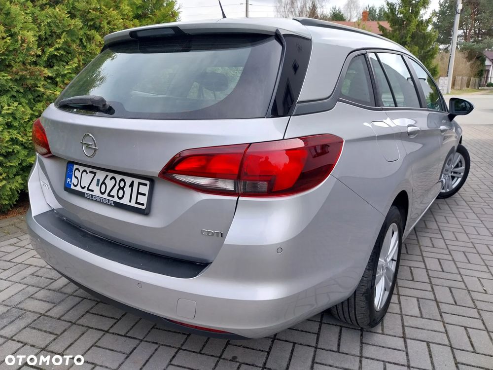 Opel Astra 1.6 CDTI Enjoy - 28