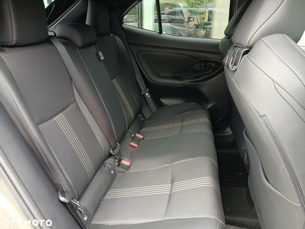 Toyota Yaris Cross Hybrid 1.5 Adventure 4x4 - 26