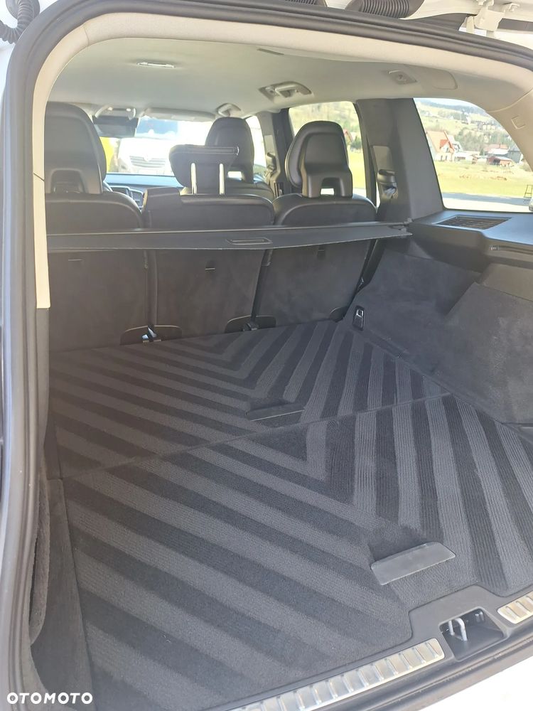 Volvo XC 90 - 25