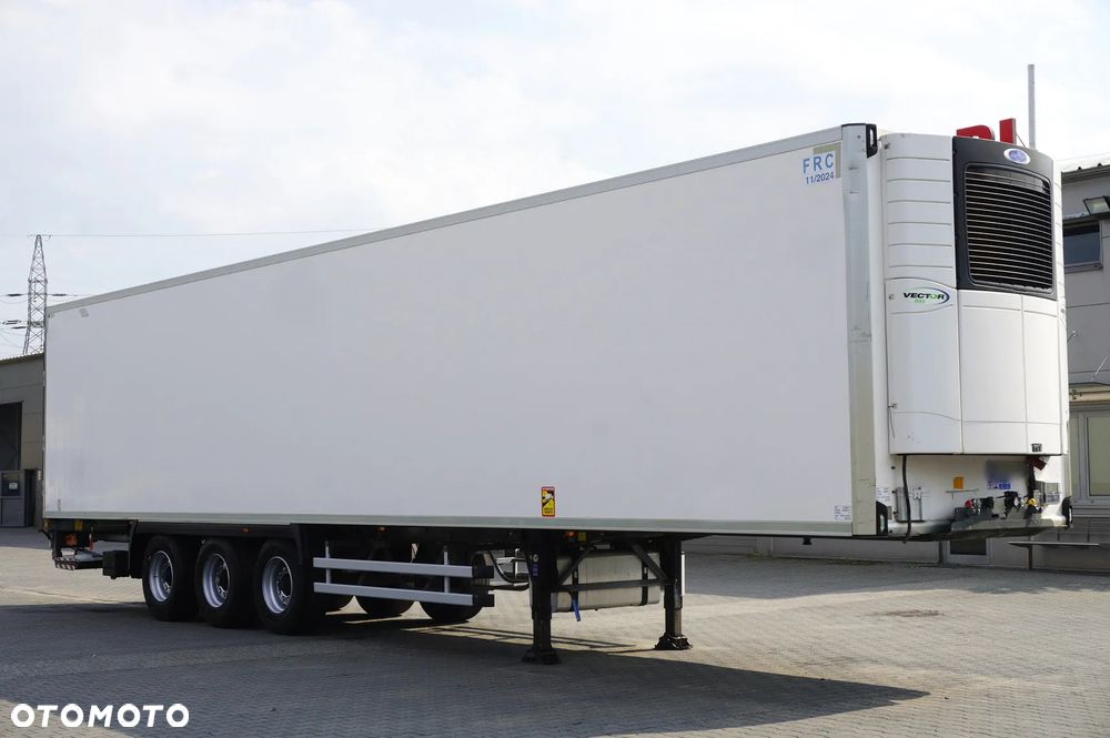 Lamberet Naczepa chłodnia / Carrier Vector 1550 / Winda Dhollandia 2500 kg_256136 - 8