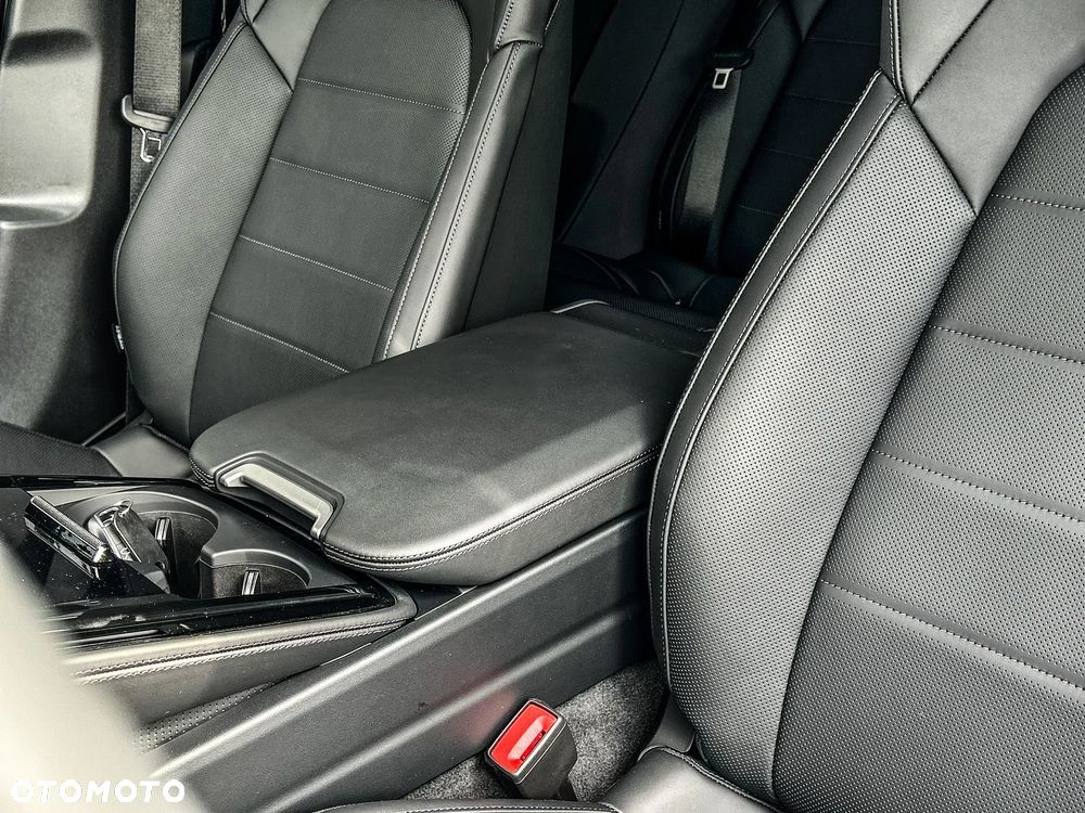 Porsche Panamera 4S E-Hybrid PHEV - 25