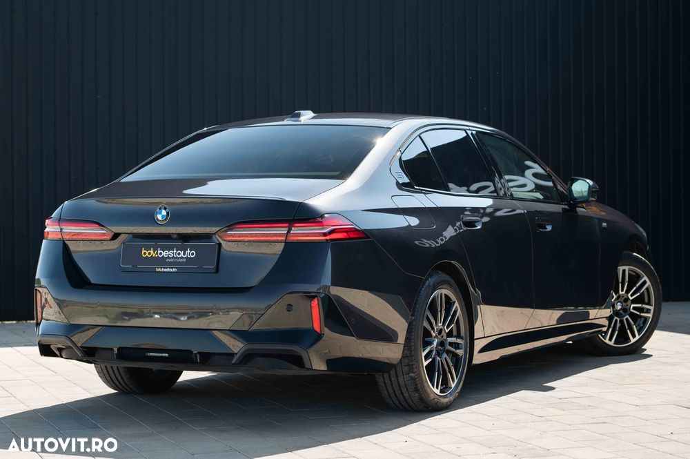 BMW Seria 5 520d xDrive AT MHEV - 41