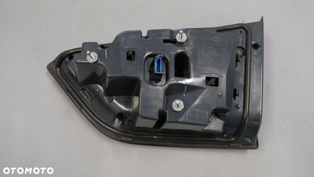 bmw x6 f16 lampa tylna lewa w klapę bagażnika 7438825 - 9