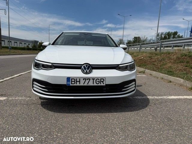 Volkswagen Golf 1.0 eTSI DSG MHEV Life - 11
