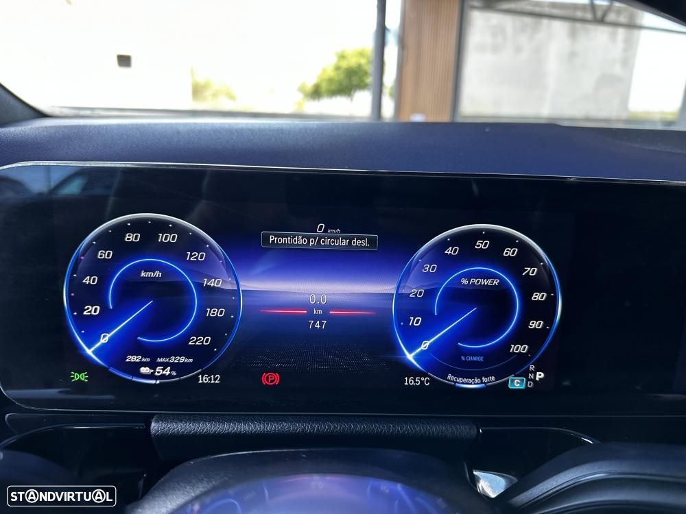 Mercedes-Benz EQA 250+ Progressive - 23