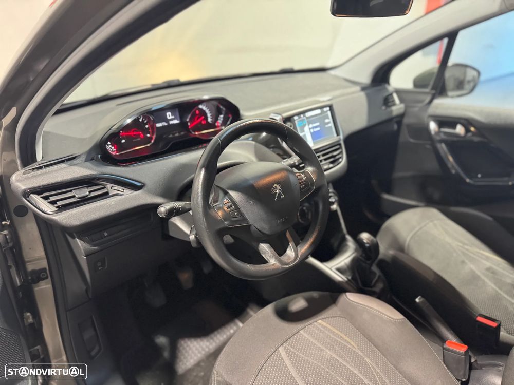Peugeot 208 HDi 68 Access - 10