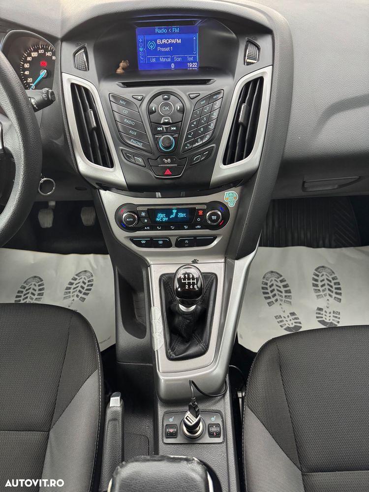 Ford Focus 1.6 TDCi DPF SYNC Edition - 7